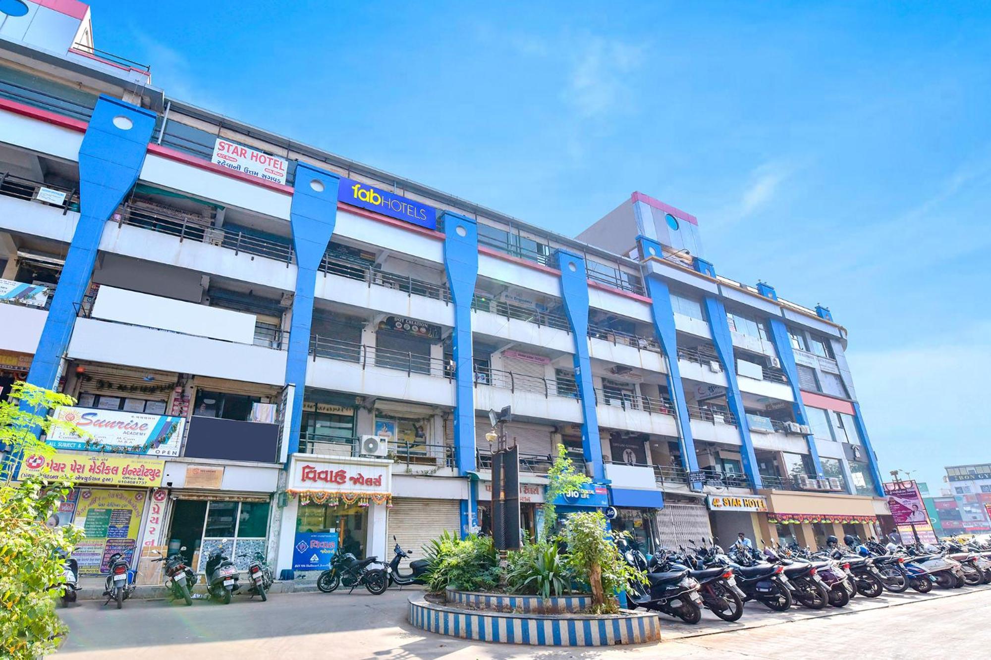Fabhotel Star Ahmedabad Exterior foto